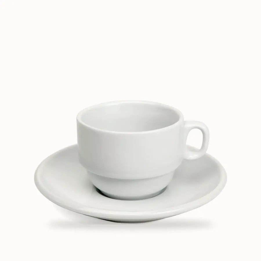 Hvit kaffekopp med skål