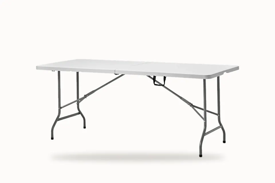 Hvitt avlangt klappbord med metallben