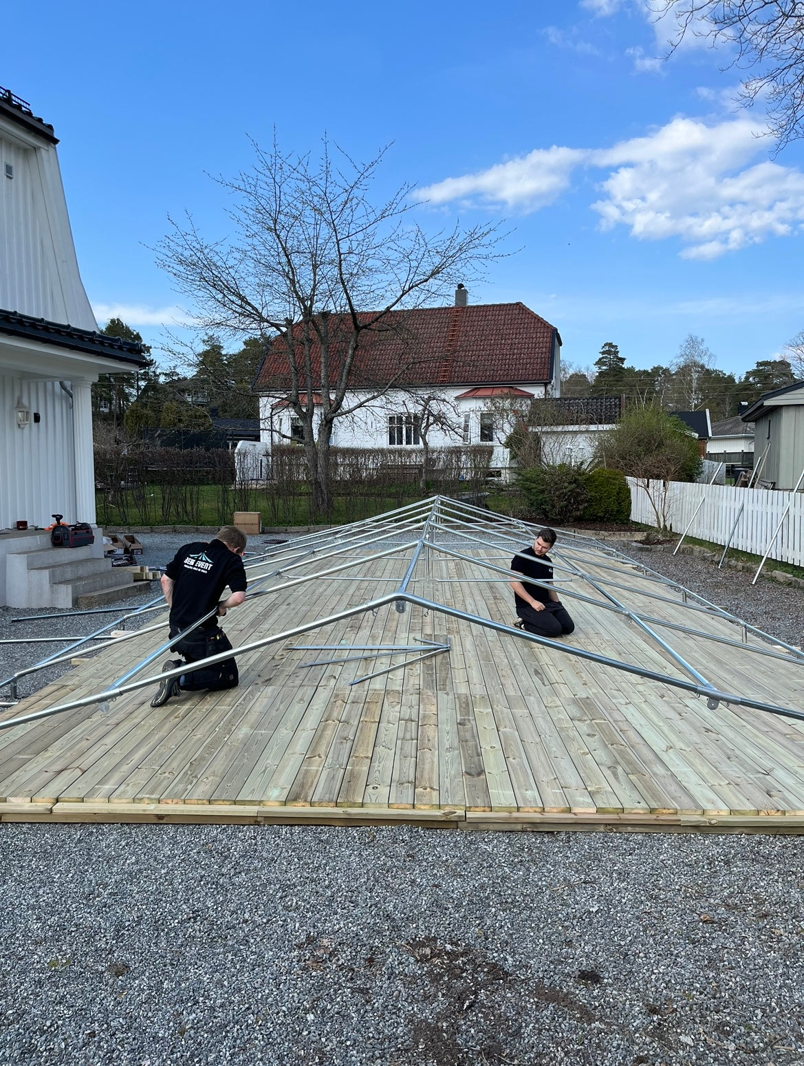 Gulv av terrassebord