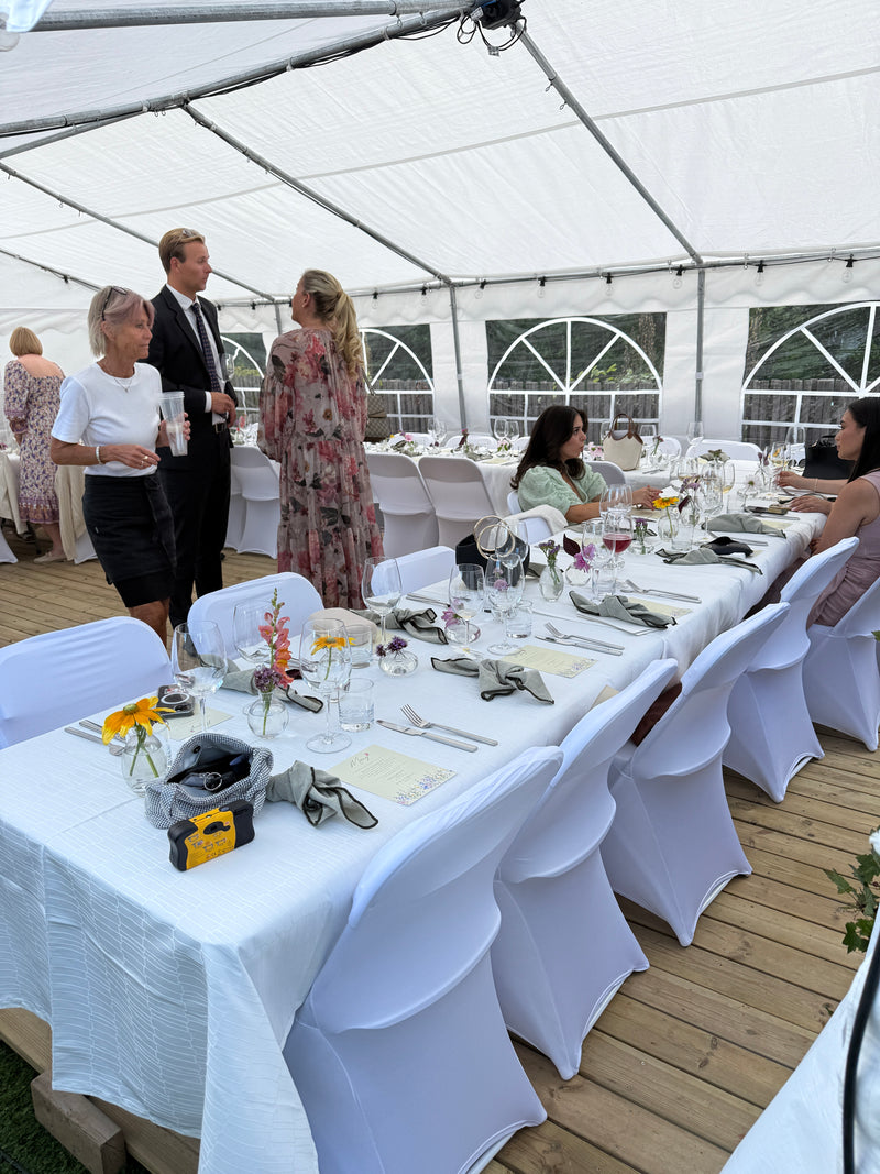 Lekkert pyntet bord til bryllup i Asker - Berg Event