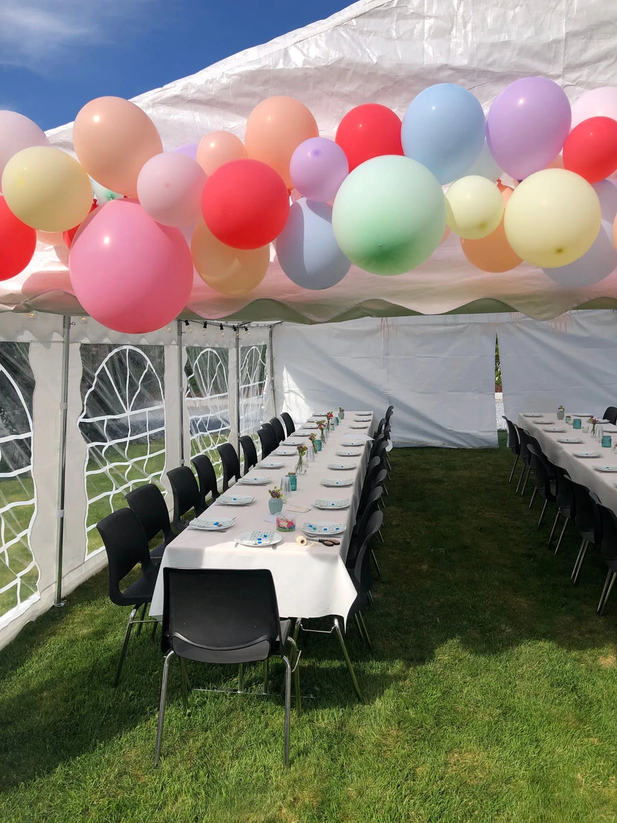 Lekkert pyntet telt til hageselskap i Halden - Berg Event — bilde 5