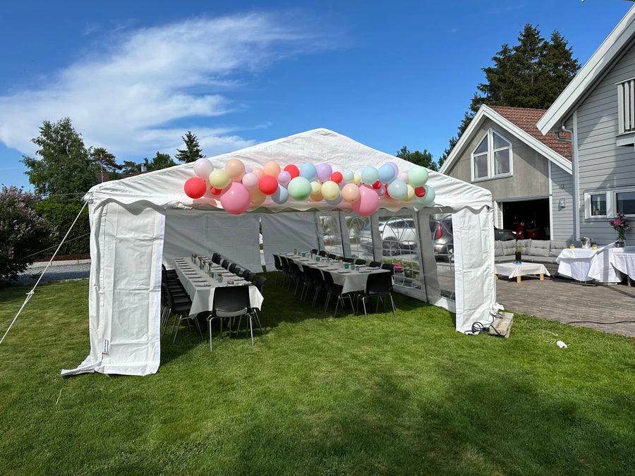 Lekkert pyntet telt i Halden - Berg Event — bilde 2